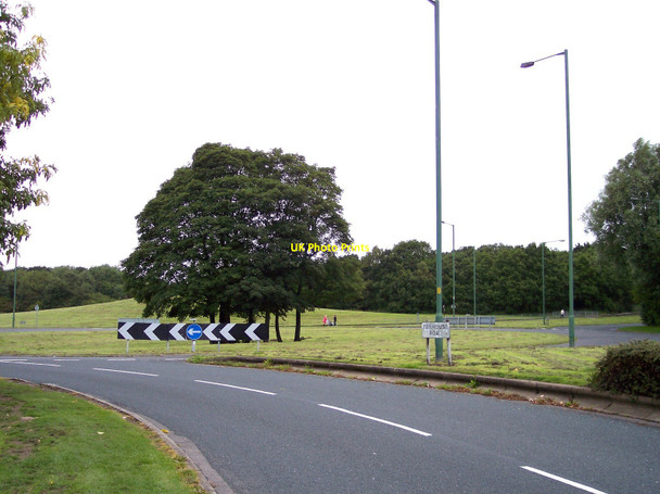 Photo 6"x4" Roundabout on Tanhouse Road Skelmersdale c2010