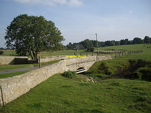 Photo 6"x4" Kirkbridge, over Mary Wild Beck Forcett c2010