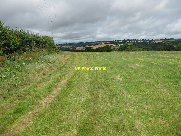 Photo 6"x4" Heading north towards Hoarwithy Red Rail c2010