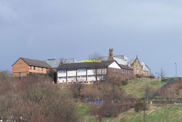 Photo 6"x4" Pye Bank School and Shops viewed from Burton Road, Sheffield Sheffield\/SK3587 c2010