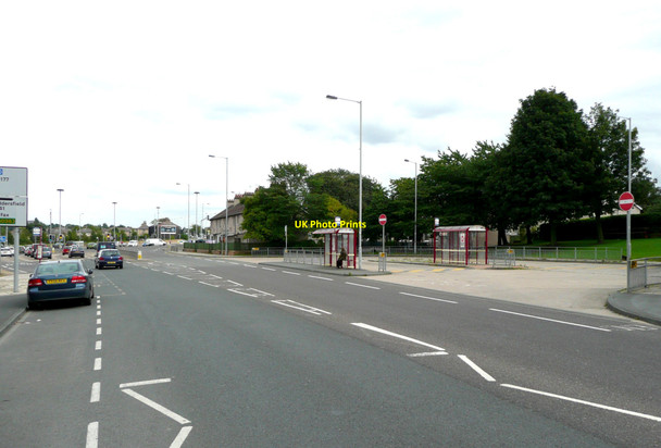Photo 6"x4" Bus shelters, Smiddles Lane, Bowling Bradford\/SE1632 c2010