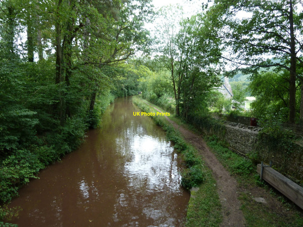 Photo 6"x4" Monmouthshire & Brecon canal from Bridge 122 at Fro Tretower c2010