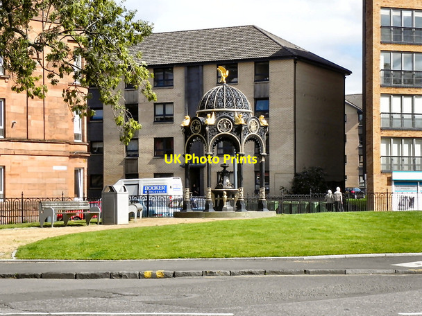 Photo 6"x4" James Martin Fountain And Canopy Glasgow c2010