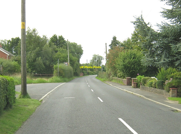 Photo 6"x4" Approaching 40 mph, Ulnes Walton Lane Ulnes Walton\/SD5019 c2010