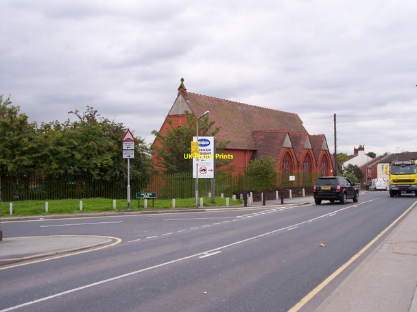 Photo 6"x4" St Gabriel's in Huyton Quarry Huyton-With-Roby c2010