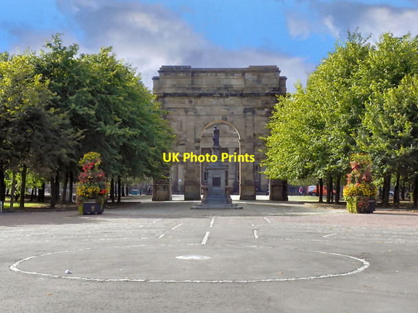 Photo 6"x4" Glasgow Green, McLennan Arch Glasgow c2010