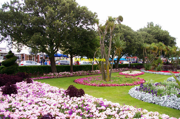 Photo 6"x4" Garden, Clacton-on-Sea, Essex Clacton-On-Sea c2010