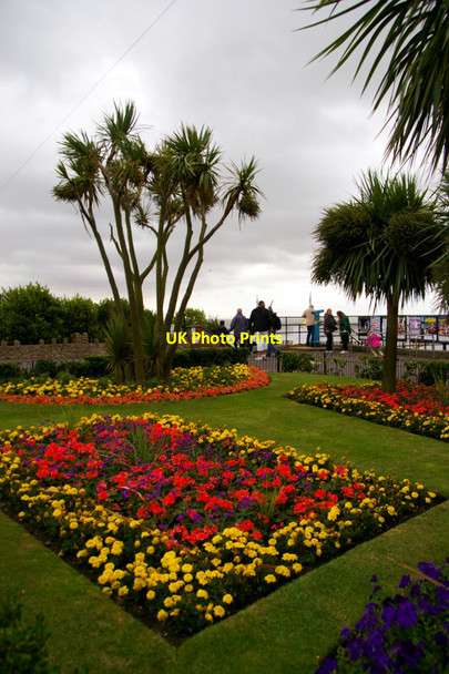 Photo 6"x4" Garden, Clacton-on-Sea, Essex Clacton-On-Sea c2010
