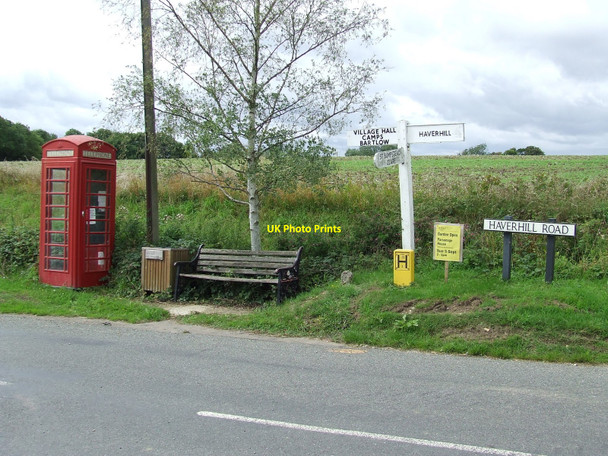 Photo 6"x4" Old Telephone Box Helions Bumpstead c2010