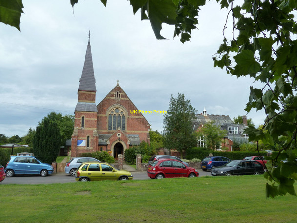 Photo 6"x4" St John's United Reformed church, from the green, Marsh Green Marsh Green\/TQ4444 c2010