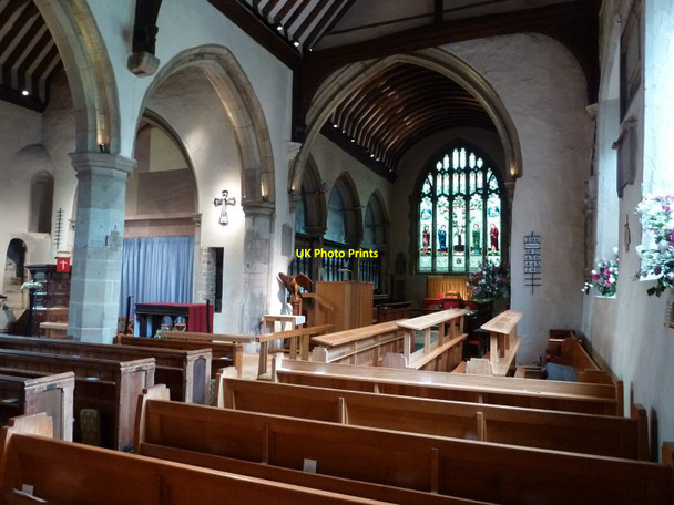 Photo 6"x4" Church of Ss. Peter and Paul, Edenbridge - interior Edenbridge c2010