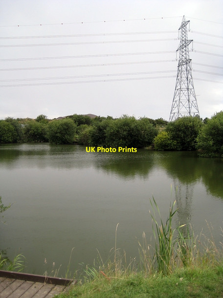 Photo 6"x4" Fishing lake (1) Normanton\/SE3822 c2010