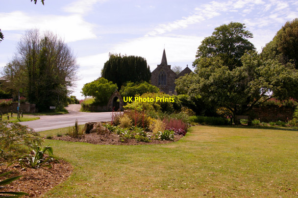 Photo 6"x4" Mottistone Manor Garden, Isle of Wight Mottistone c2009