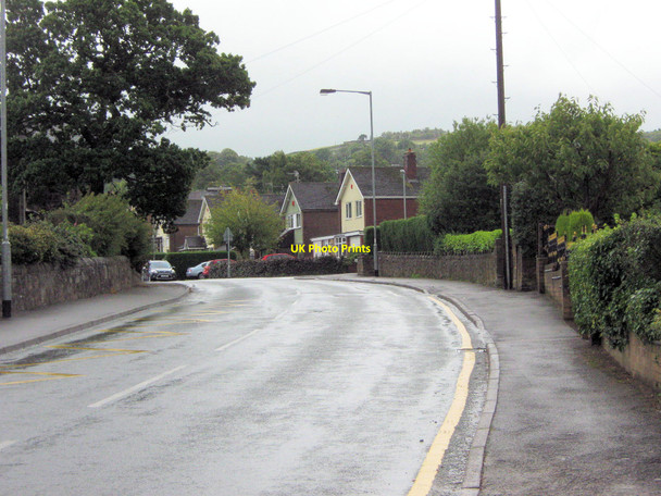 Photo 6"x4" Looking up Woodhouse Lane towards the school Biddulph c2010
