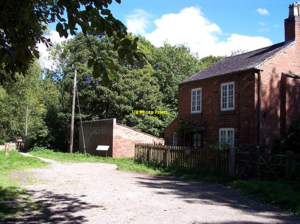 Photo 6"x4" Entrance to Erddig Country Park Wrexham\/Wrecsam c2010
