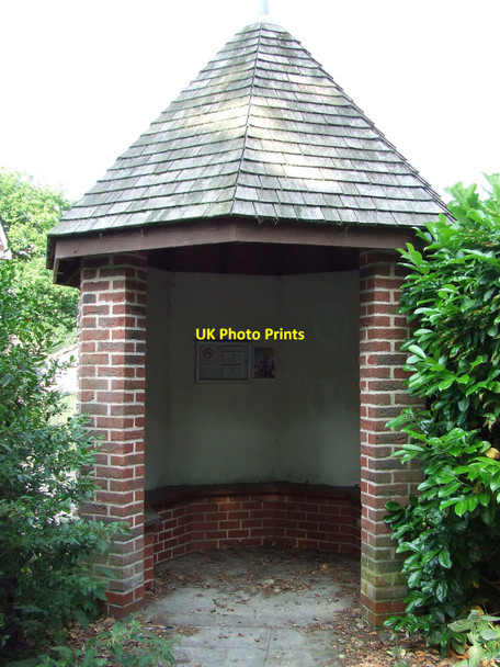 Photo 6"x4" Bus Shelter Lackford c2010