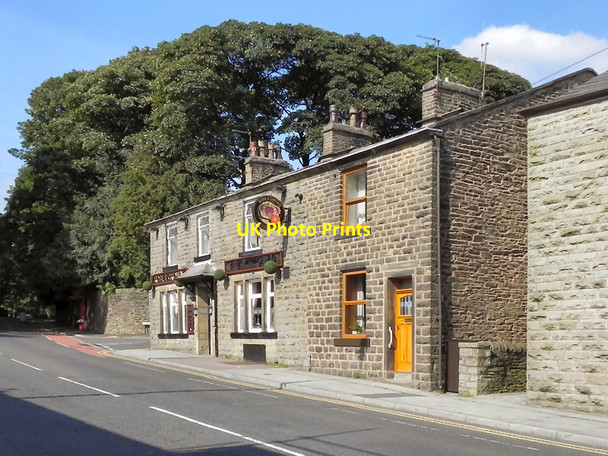 Photo 6"x4" The Rose and Crown Haslingden c2010