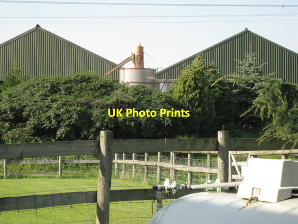 Photo 6"x4" Handling grain, Ireland's Farm Buckley Green c2010
