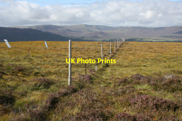 Photo 6"x4" March fence, Garbh-mheall Beag Garbh-mheall M\u00f2r\/NN7292 c2010