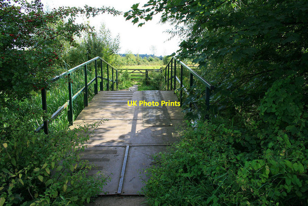 Photo 6"x4" Footbridge to Glebe Field Beeston\/SK5236 c2010