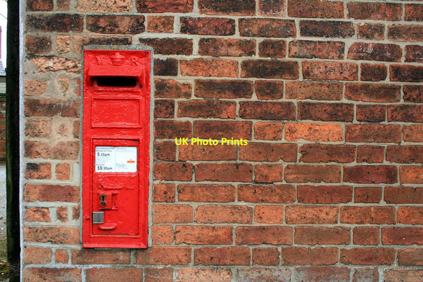 Photo 6"x4" Victorian wall postbox Eastwood\/SK4646 c2010