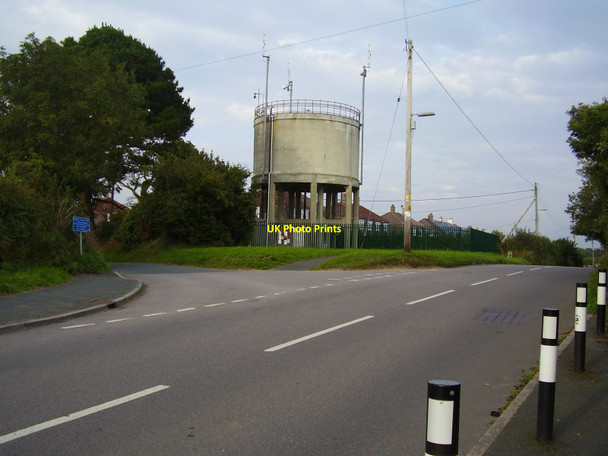 Photo 6"x4" Butts Park Water Tower Bridgend\/SX5548 c2010