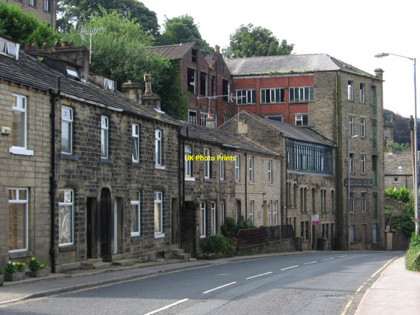 Photo 6"x4" Holmfirth - Station Road and Bamforth's Holmfirth c2010