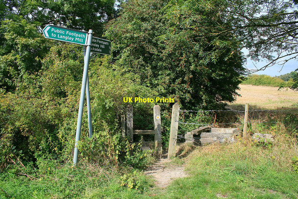 Photo 6"x4" Footpath signs and stile on Stoney Lane Eastwood\/SK4646 c2010