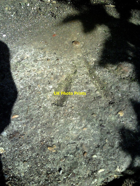 Photo 6"x4" Benchmark on step of Devils Backbone Bridge Oxford\/SP5106 c2010