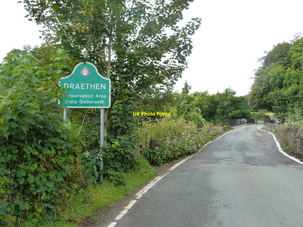 Photo 6"x4" Village name sign, Draethen Draethen c2010
