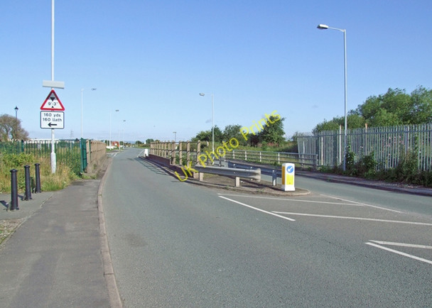 Photo 6"x4" Balderton Brook bridge Saltney c2009