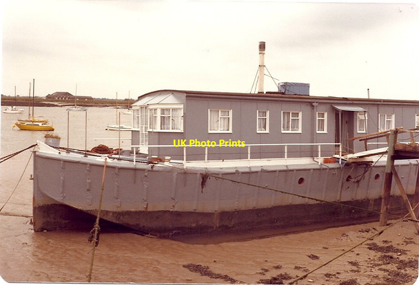 Photo 6"x4" Concrete houseboat Burnham-On-Crouch c1992