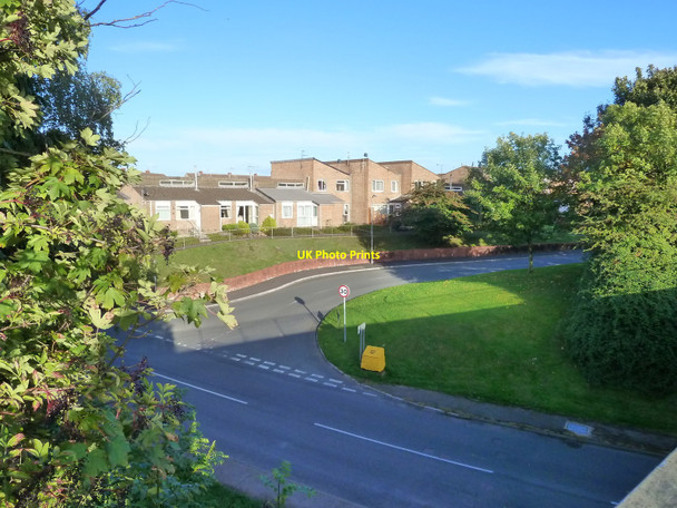 Photo 6"x4" Maple Avenue from A466 bridge over the Mathern Road, Chepstow Chepstow\/Cas-Gwent c2010
