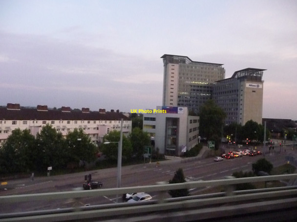 Photo 6"x4" London : Brentford - Great West Road Brentford c2010