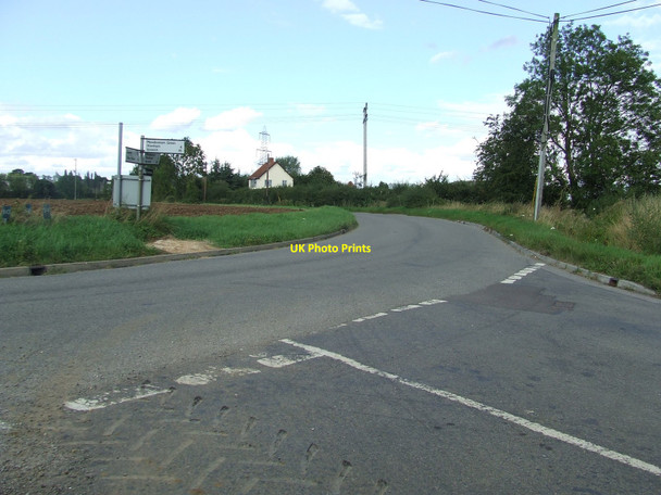 Photo 6"x4" Road Junction Mendlesham Green c2010