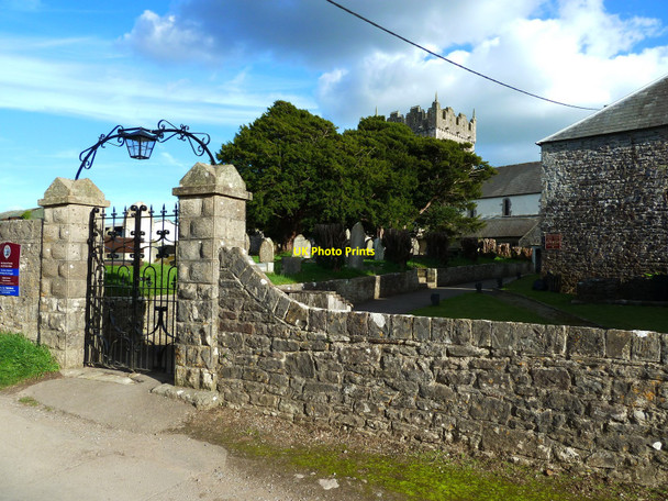 Photo 6"x4" Gateway to Ewenny Priory Corntown\/SS9177 c2010