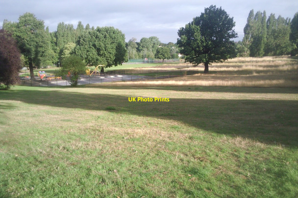 Photo 6"x4" Chinbrook Meadows and the valley of the Quaggy River Bromley\/TQ4069 c2010