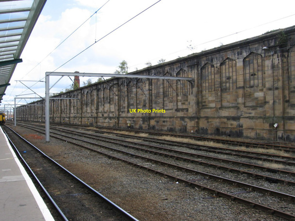 Photo 6"x4" Carlisle - station roof support Carlisle c2010