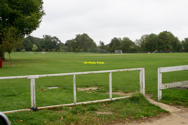 Photo 6"x4" Finchampstead - Memorial Ground Finchampstead c2010