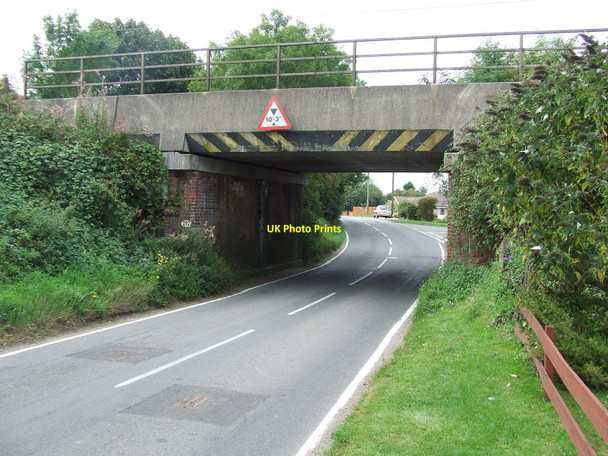 Photo 6"x4" Low Bridge Bacton\/TM0567 c2010