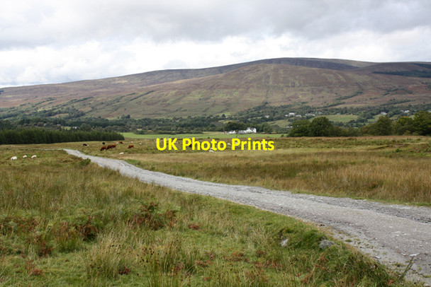 Photo 6"x4" The Lairig track south of Coire Choille Farm Inverroy c2010