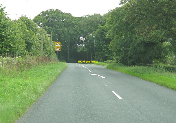 Photo 6"x4" Runshaw Lane approaching the junction with Runshaw Hall Lane Runshaw Moor c2010