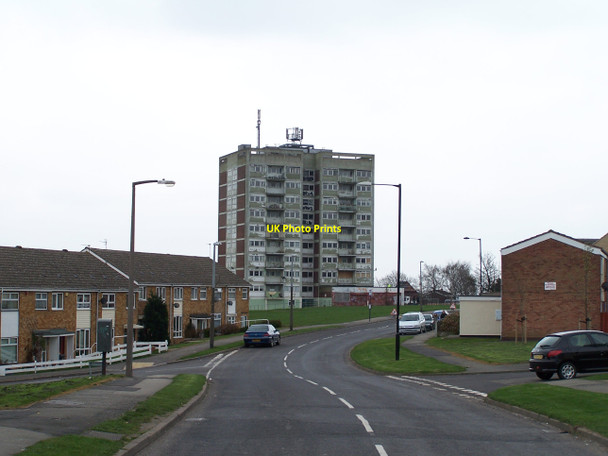 Photo 6"x4" The Fosters Tower Block, Angram Bank, High Green - 1 (April 2010) High Green\/SK3397 c2010