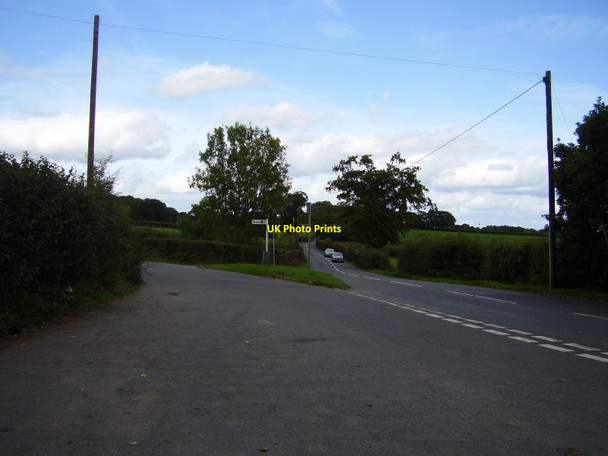 Photo 6"x4" A minor Junction near the Halfway Inn Nine Oaks c2010