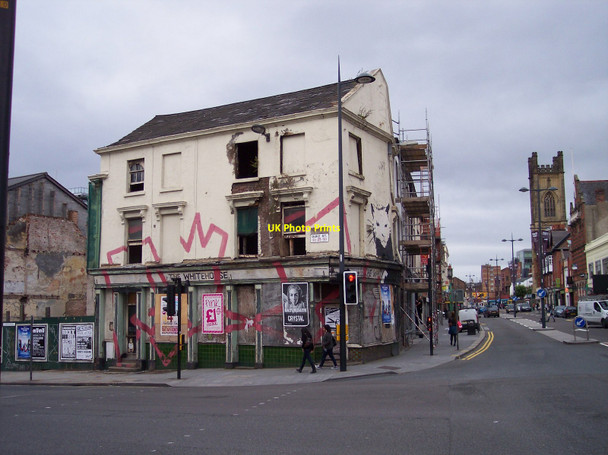 Photo 6"x4" The Whitehouse Liverpool c2010