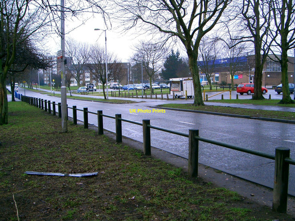 Photo 6"x4" Central Parade New Addington New Addington c2006