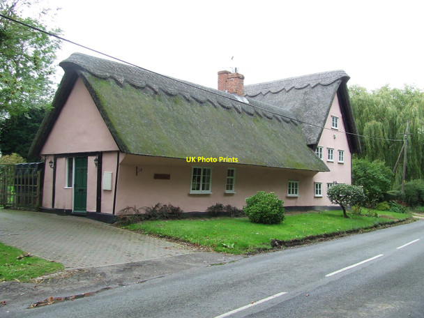 Photo 6"x4" Pink Cottage Lidgate\/TL7257 c2010