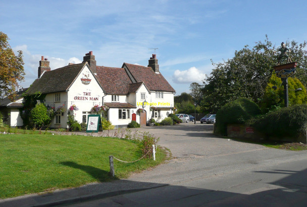 Photo 6"x4" The Green Man, Great Offley Great Offley c2010