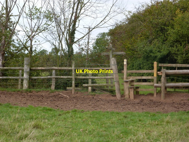 Photo 6"x4" Stile and signpost at footpath junction Saundby c2010