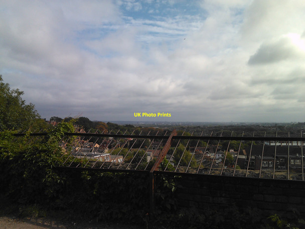 Photo 6"x4" View of London from the viaduct on Parkland Walk #6 Hornsey c2010